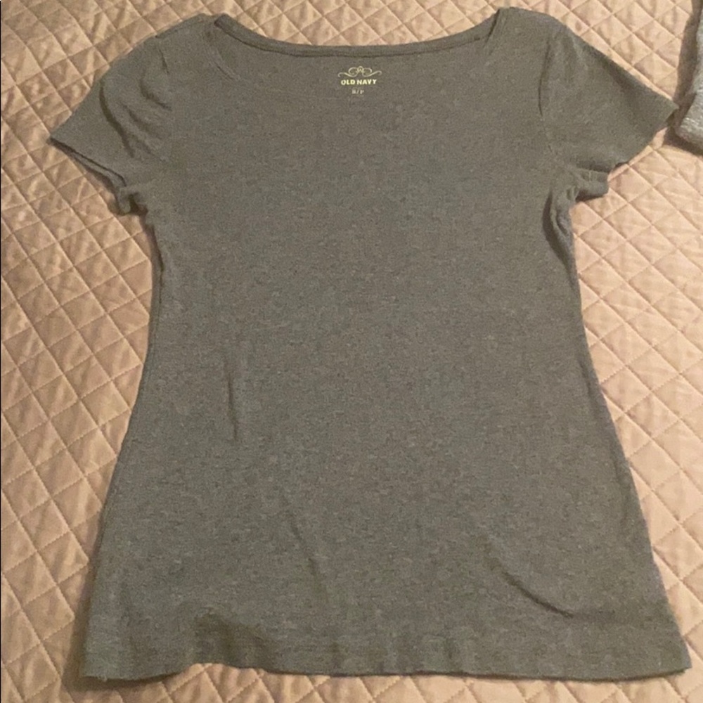 Old navy tee